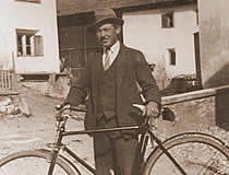 Signore con bicicletta