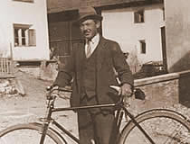 Signore con bicicletta